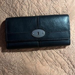 FOSSIL Maddox Flap Clutch Wallet Black Leather